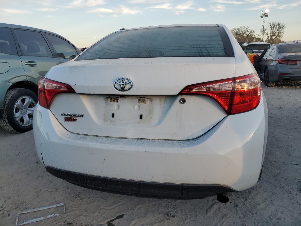 2019 Toyota Corolla L VIN: 5YFBURHE1KP872312 Lot: 76542904