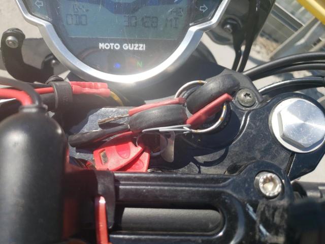 2021 MOTO GUZZI V7 STONE