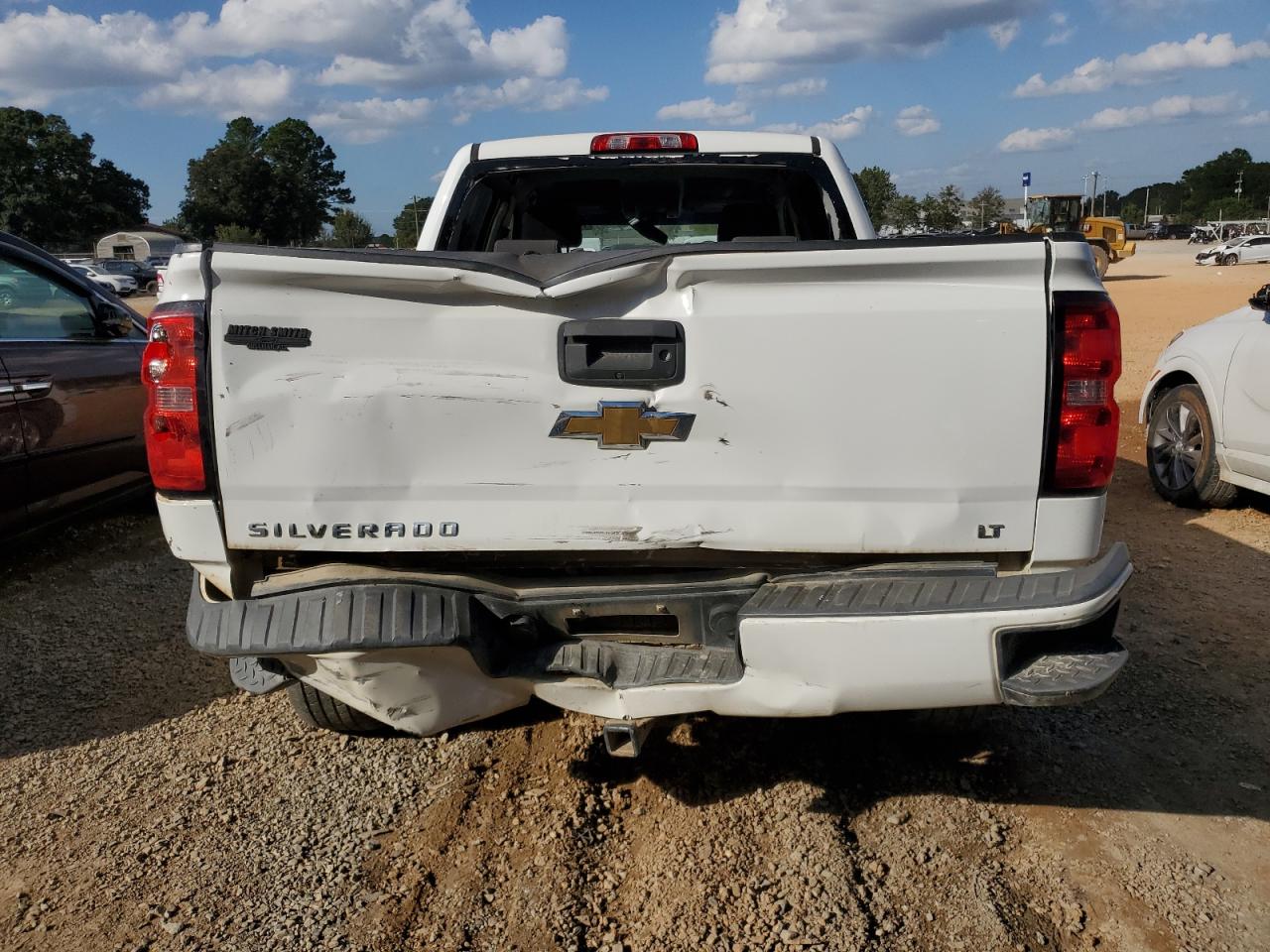 3GCUKRECXJG240057 2018 Chevrolet Silverado K1500 Lt