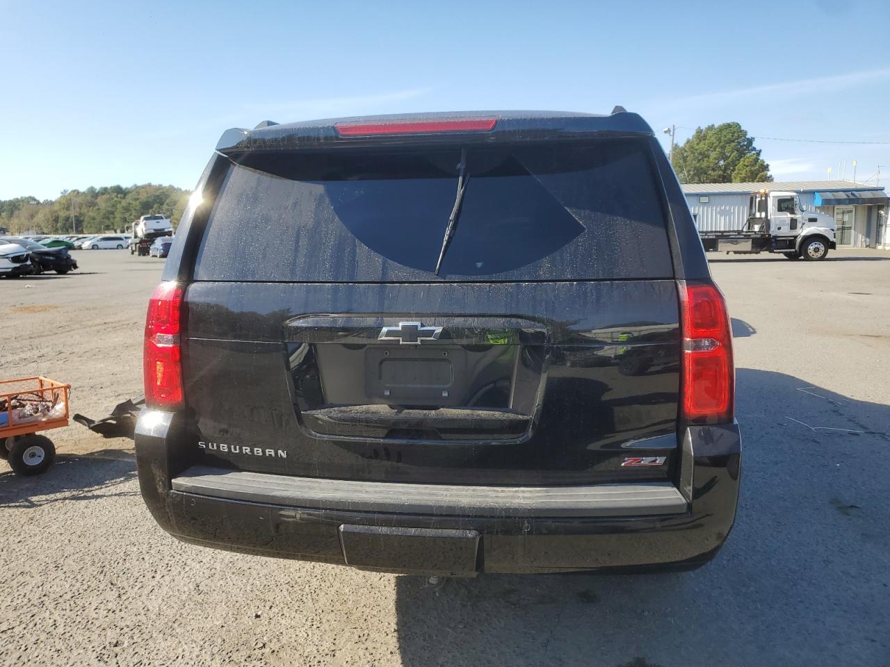 1GNSKHKC6JR403087 2018 Chevrolet Suburban K1500 Lt