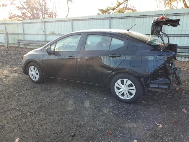  NISSAN VERSA 2020 Чорний