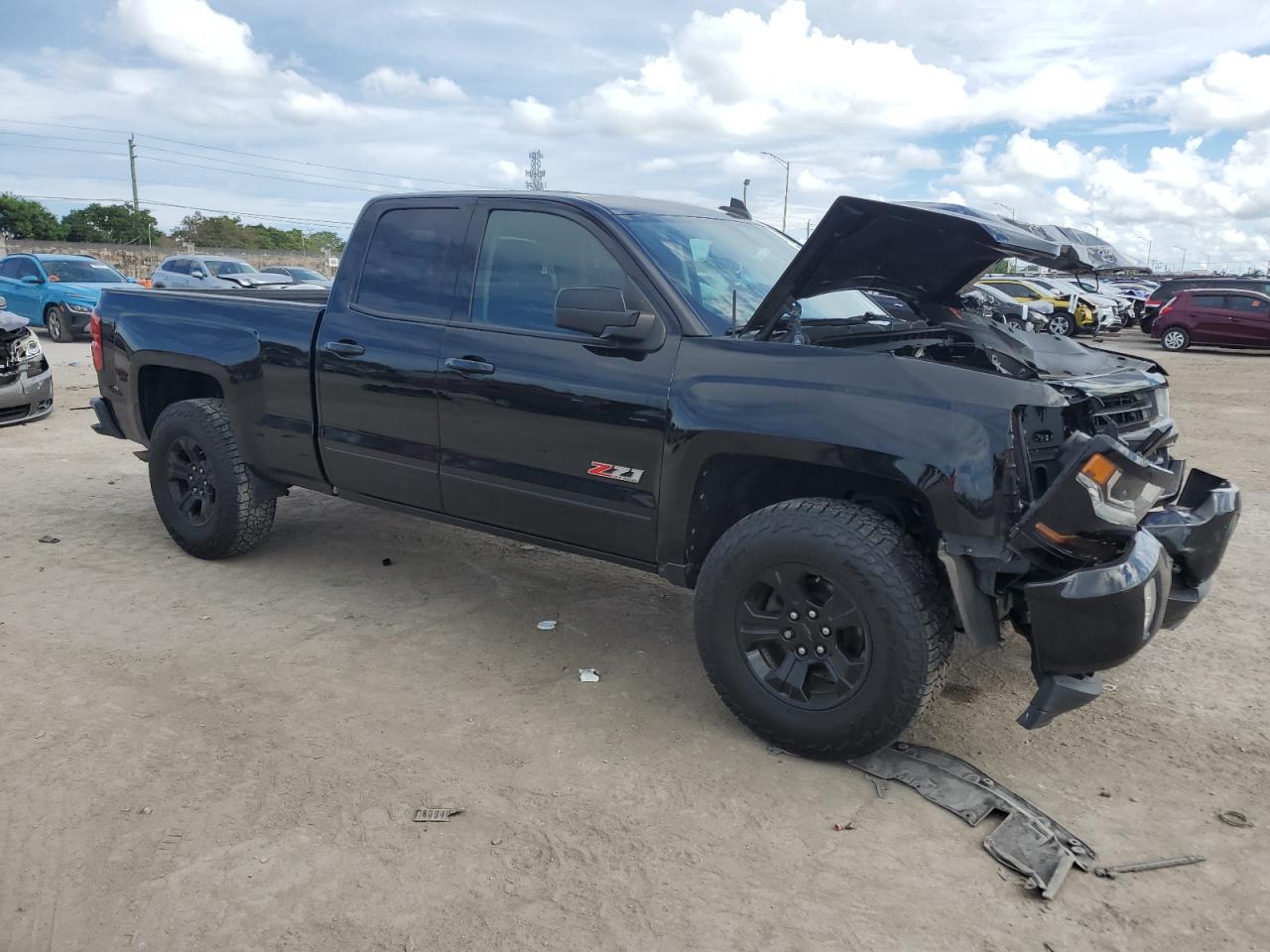 2018 Chevrolet Silverado - Image 4