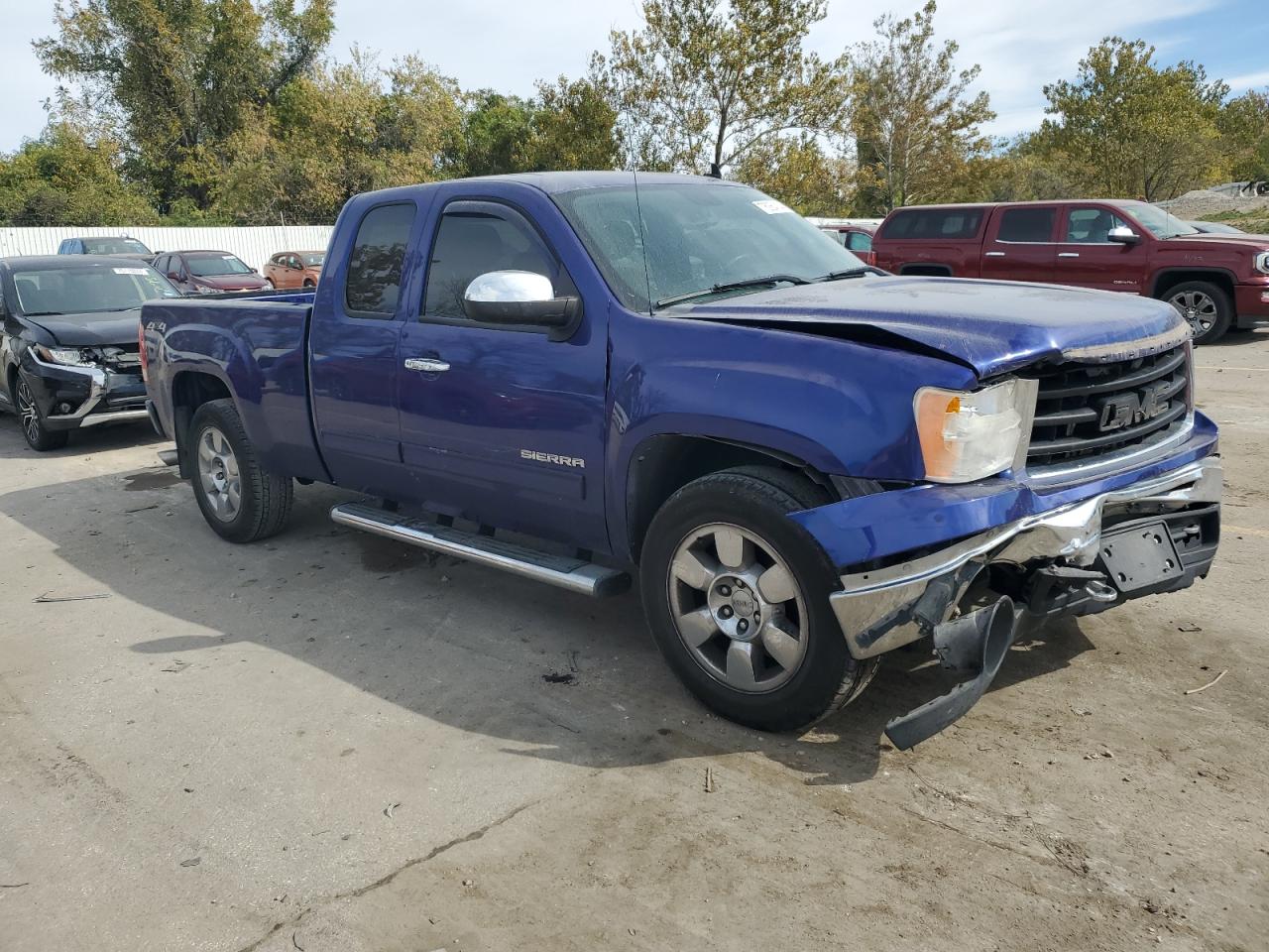 2010 GMC Sierra - Image 4