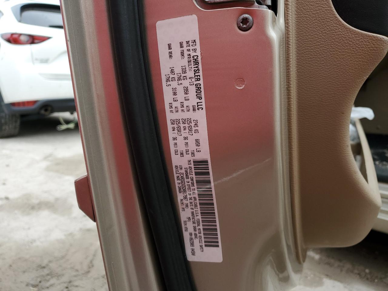 2013 Dodge Caravan - Image 14