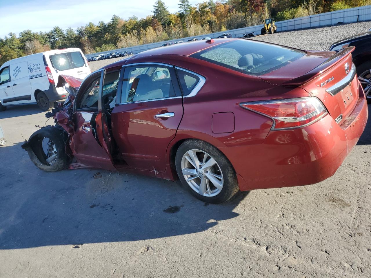 2015 Nissan Altima - Image 2