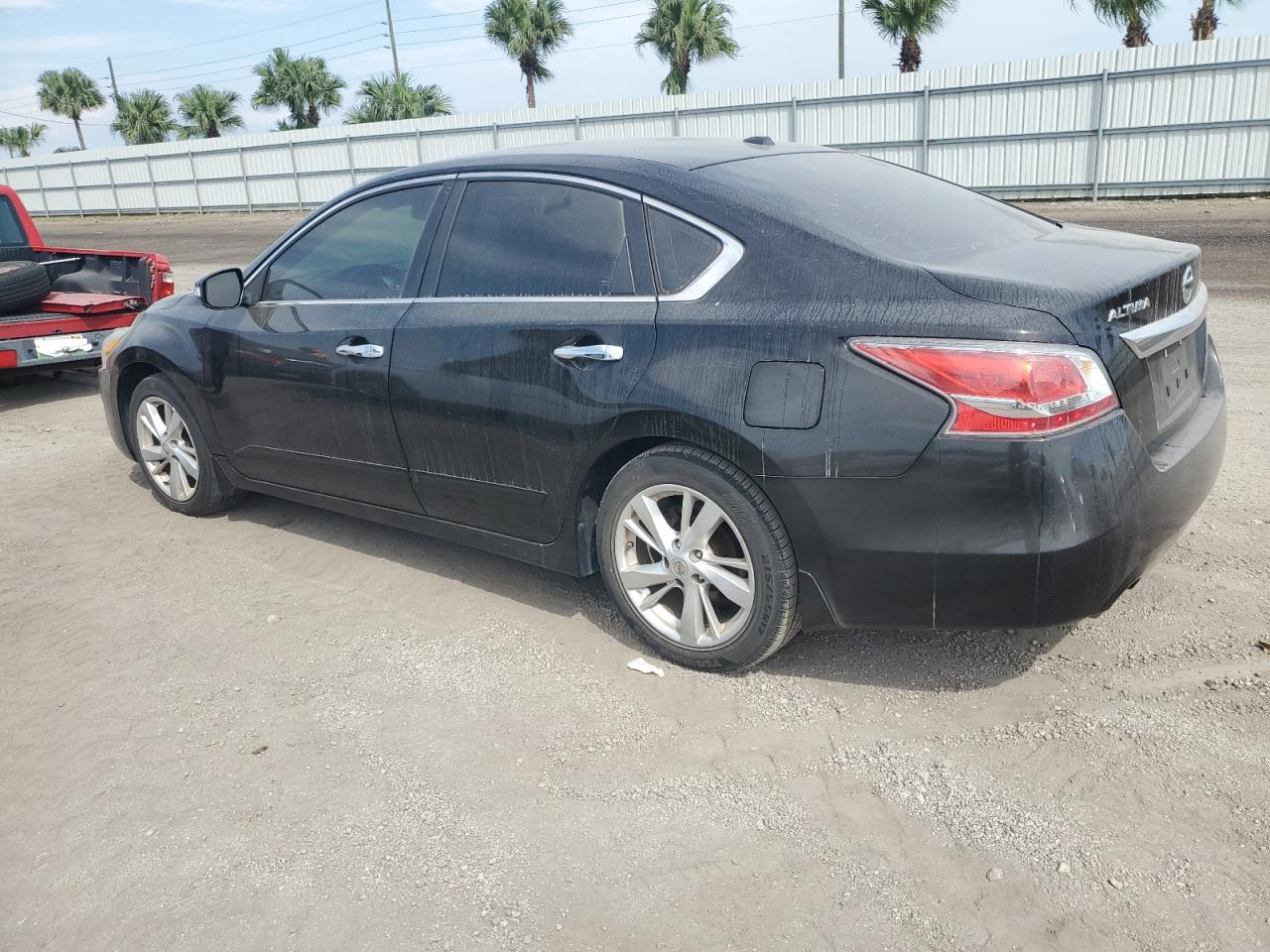 2015 Nissan Altima - Image 2
