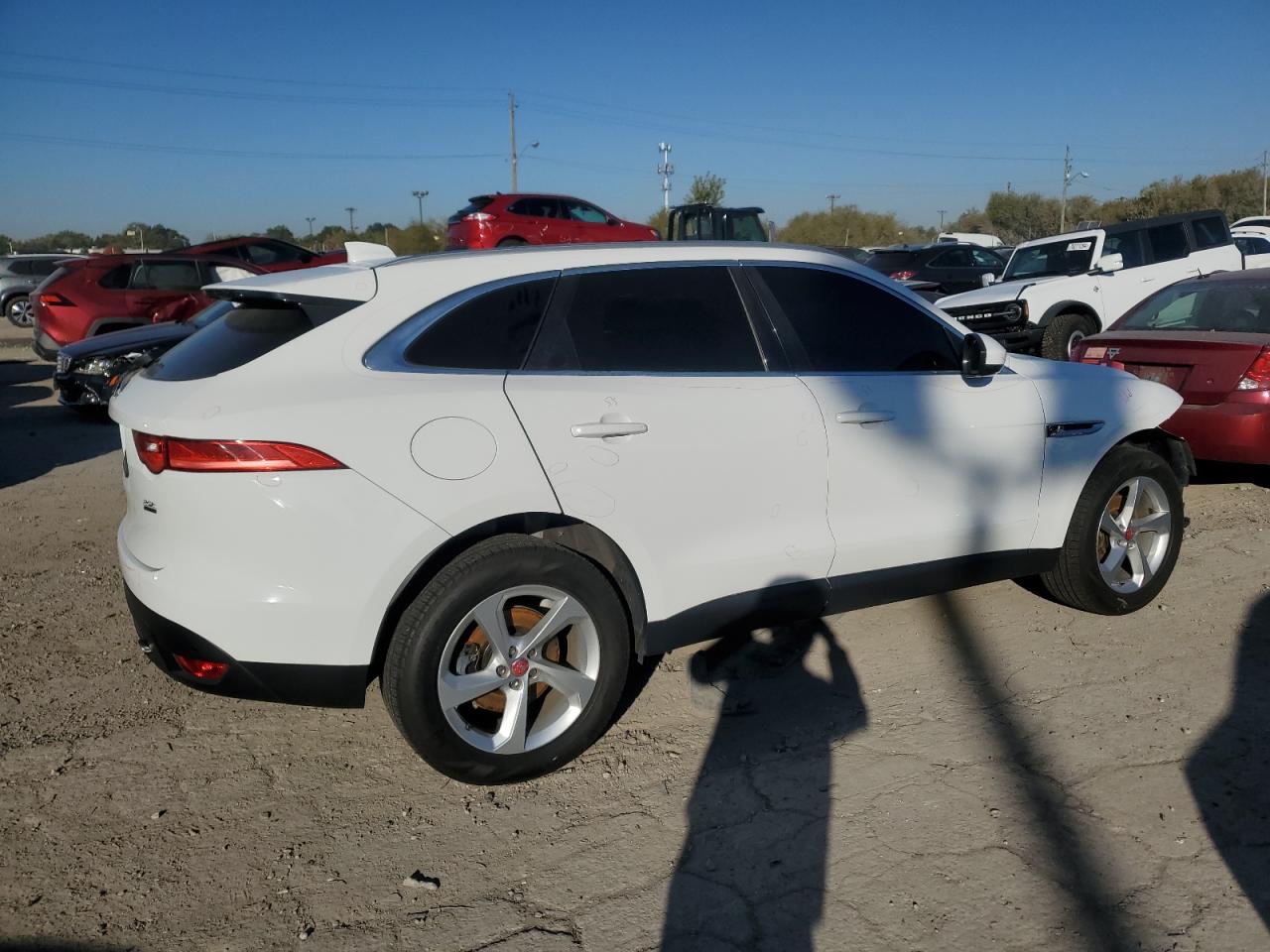 2019 Jaguar F-Pace - Image 2