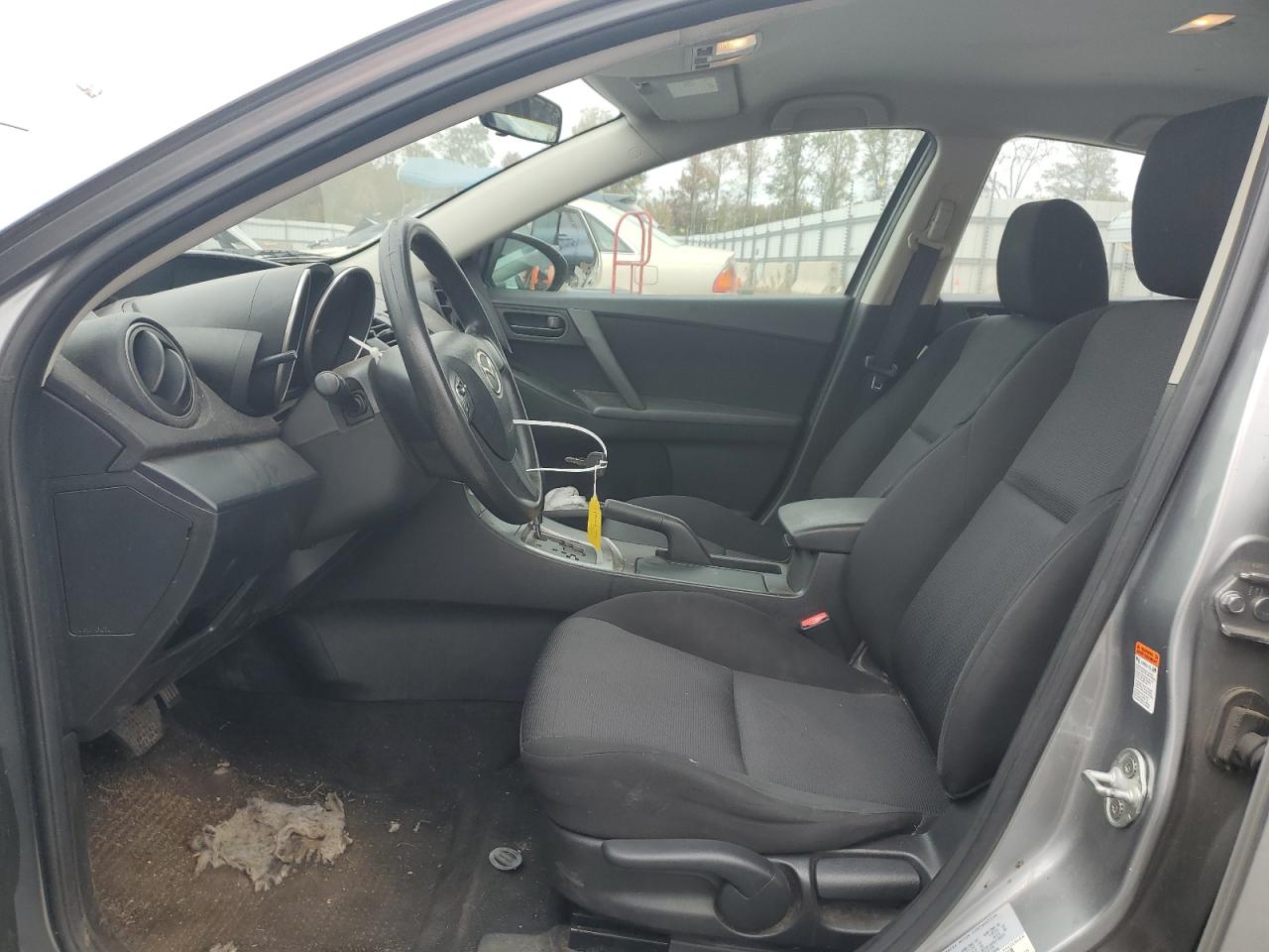 2010 Mazda 3 - Image 7