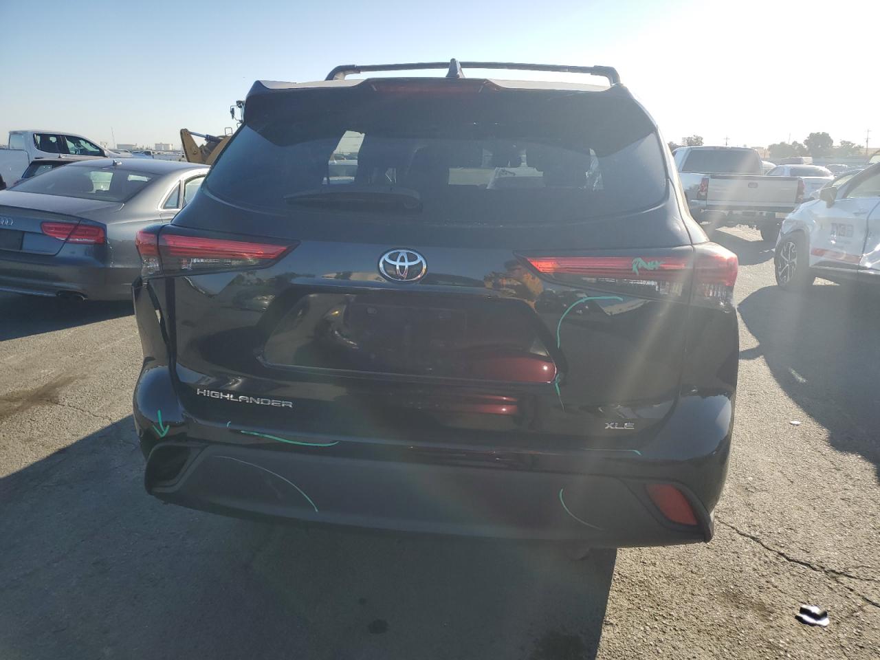 2021 Toyota Highlander Xle VIN: 5TDHZRAH9MS532304 Lot: 73884474