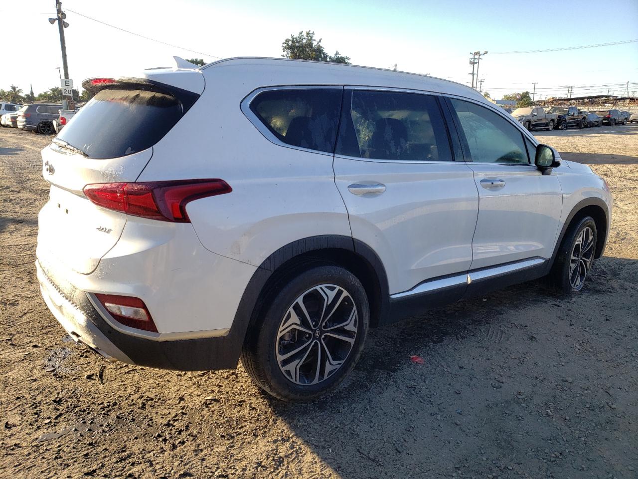 2019 Hyundai Santa Fe - Image 3
