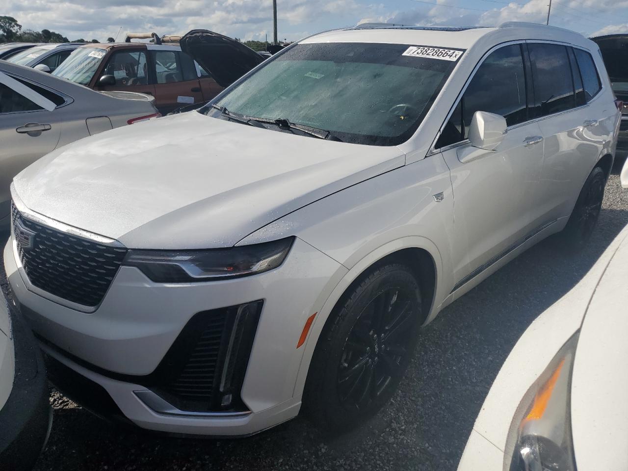 2020 Cadillac XT6 - Image 1