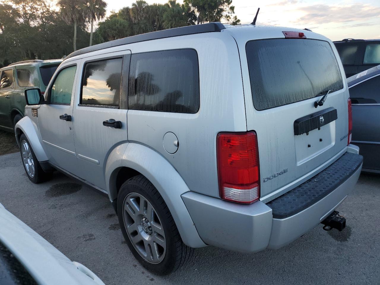 2011 Dodge Nitro - Image 2