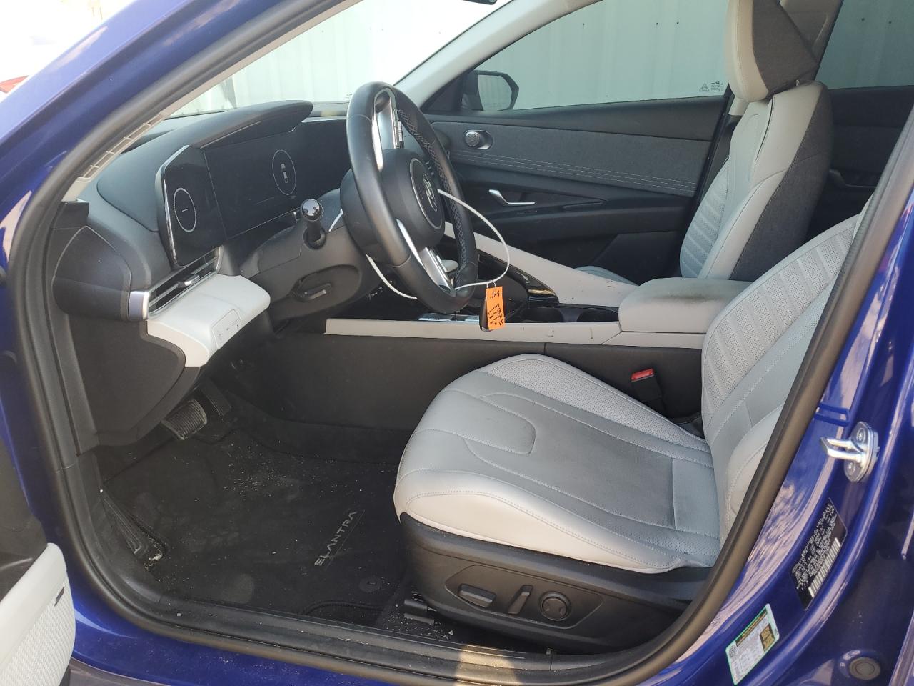 2023 Hyundai Elantra - Image 7