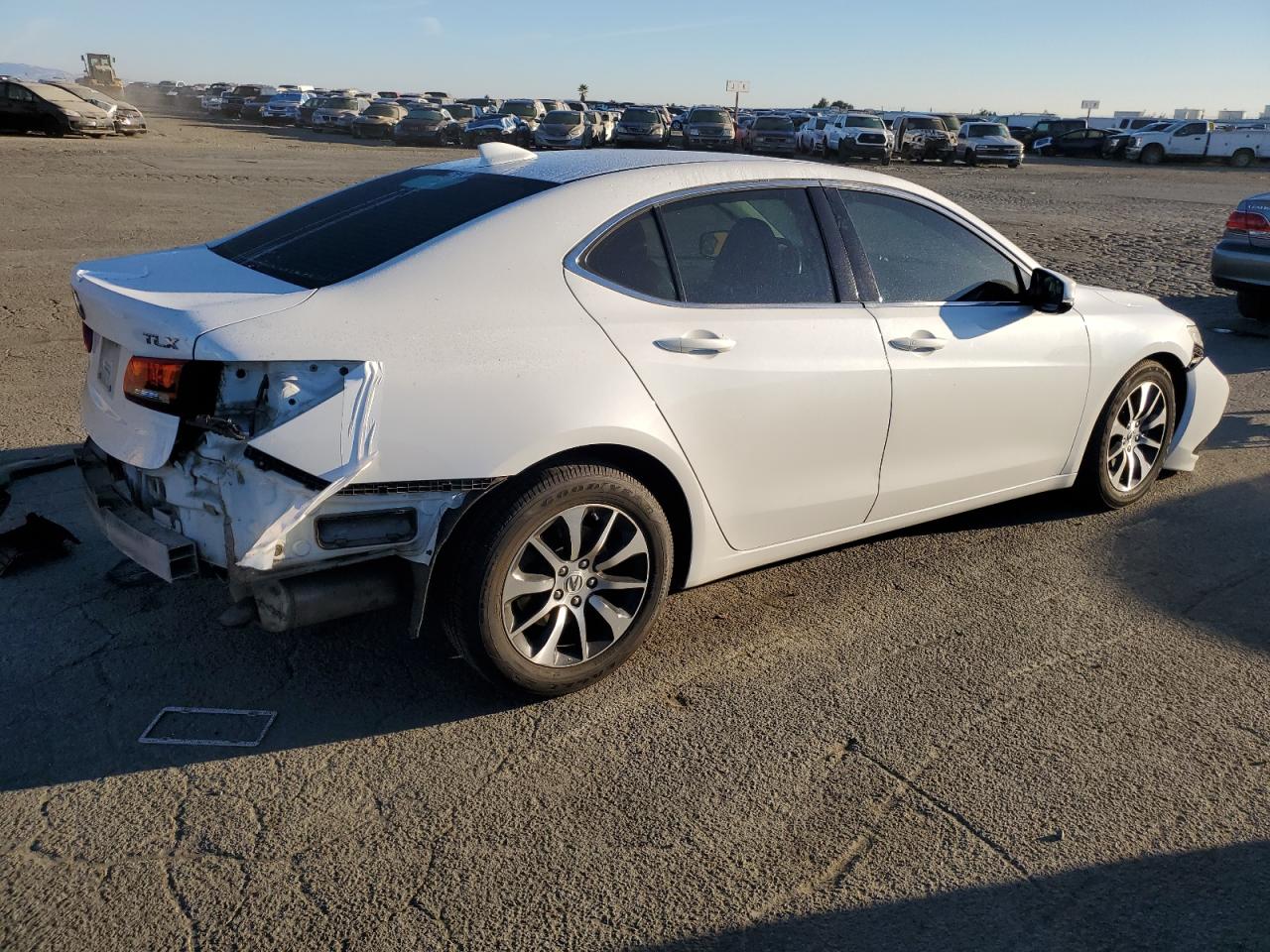 VIN 19UUB1F38HA003027 2017 ACURA TLX no.3