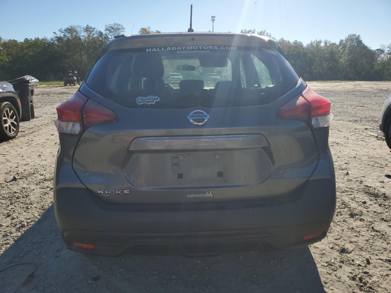 2018 Nissan Kicks S VIN: 3N1CP5CU2JL532331 Lot: 75505654