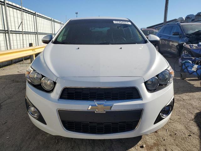  CHEVROLET SONIC 2015 Белы