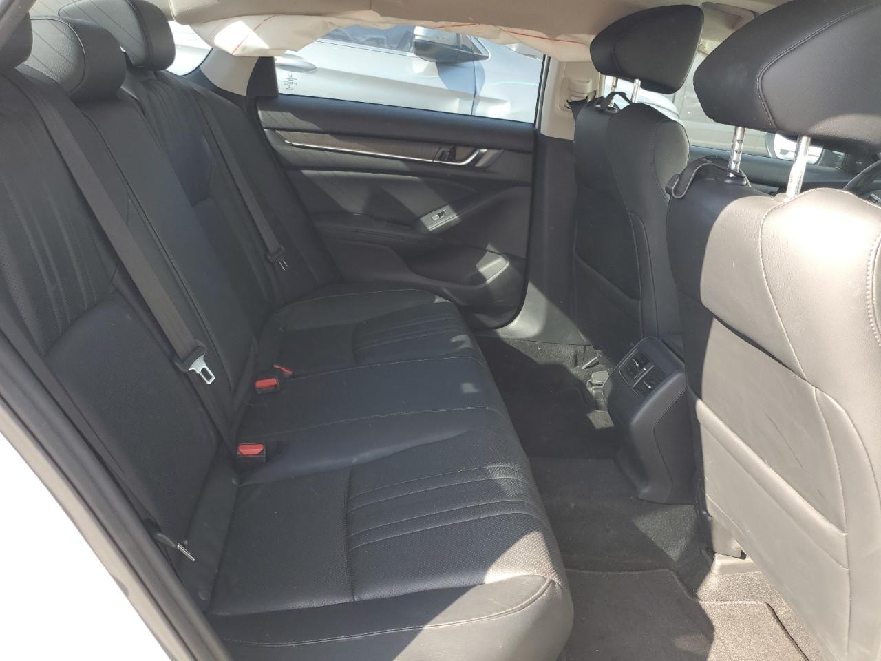 2018 Honda Accord - Image 10