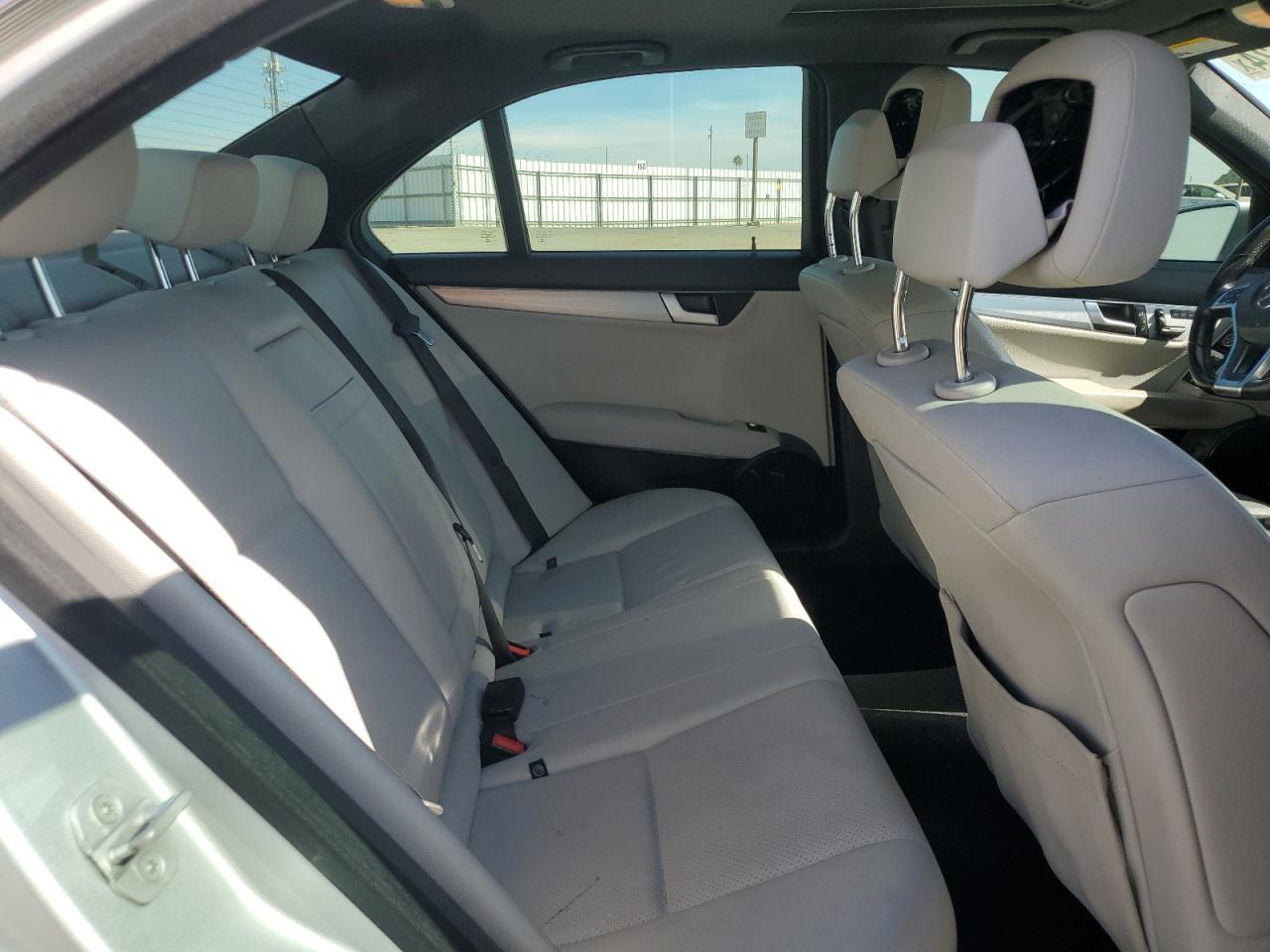 2014 Mercedes-Benz C 250 VIN: WDDGF4HB9EA964601 Lot: 76629624