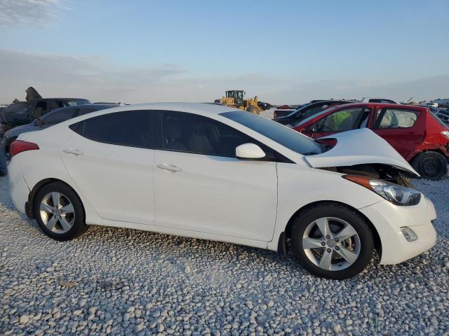  HYUNDAI ELANTRA 2013 Белый