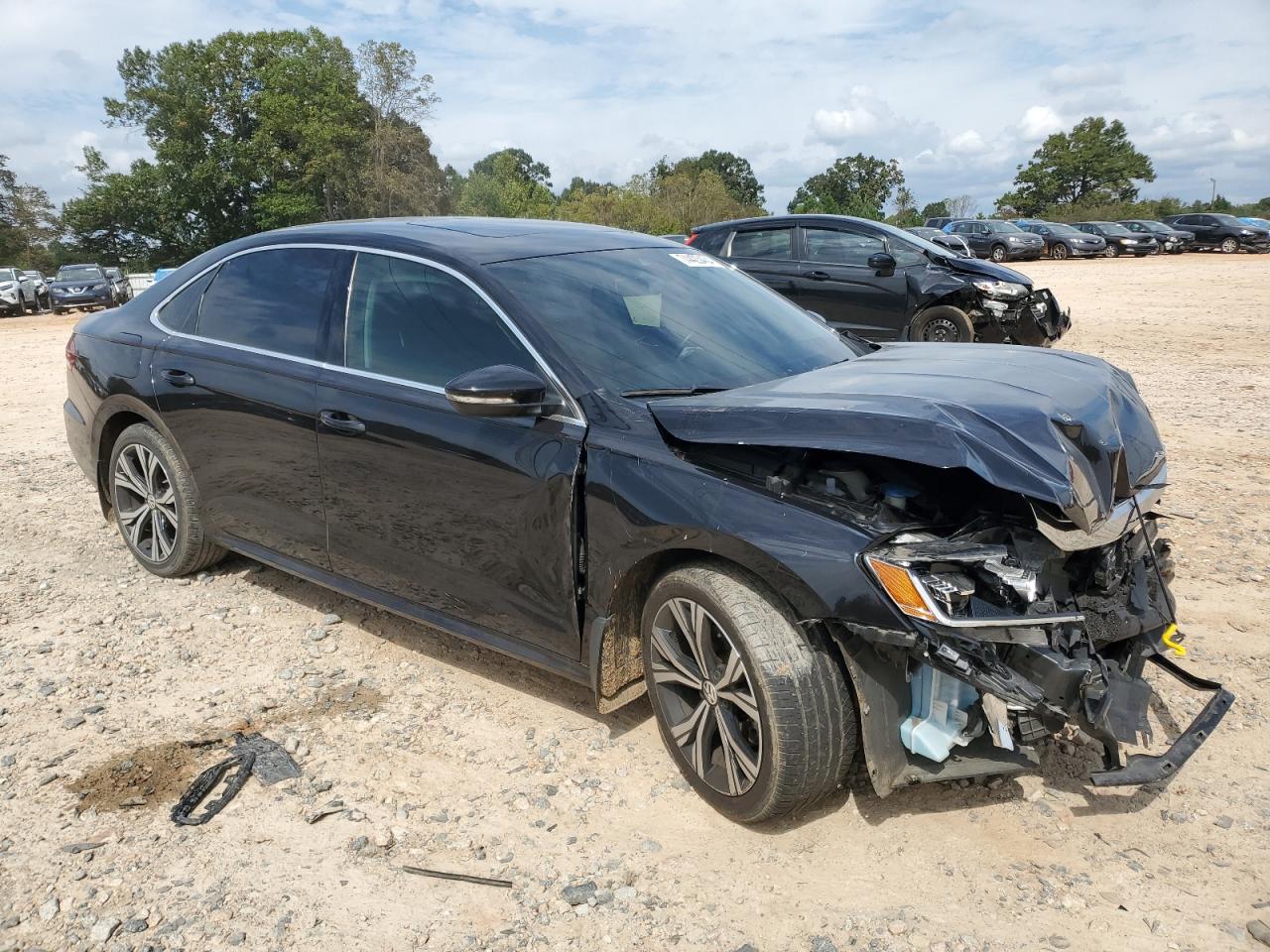 2020 Volkswagen Passat - Image 4