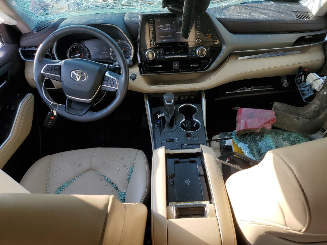 2022 Toyota Highlander - Image 8