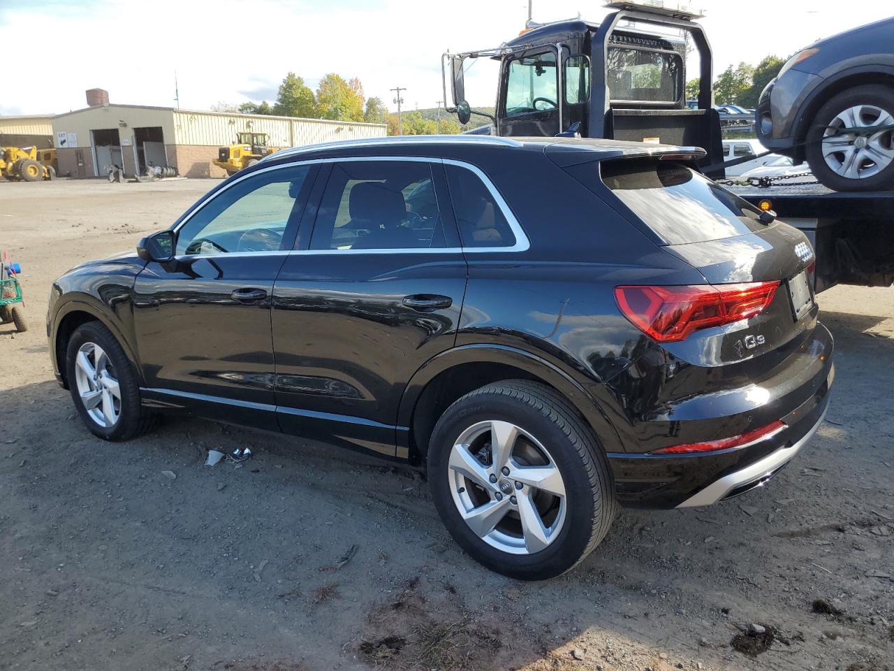 2020 Audi Q3 - Image 2