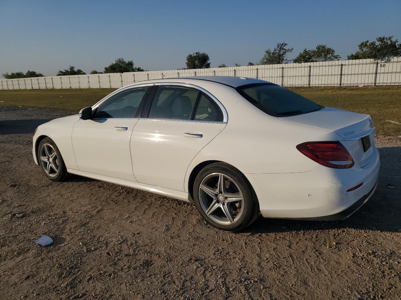 WDDZF4JB0HA026784 2017 MERCEDES-BENZ E CLASS - Image 2