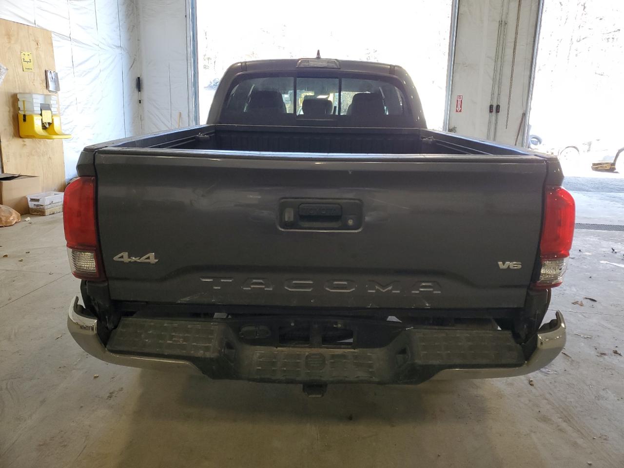 2018 Toyota Tacoma Double Cab VIN: 3TMDZ5BN8JM045067 Lot: 77319354