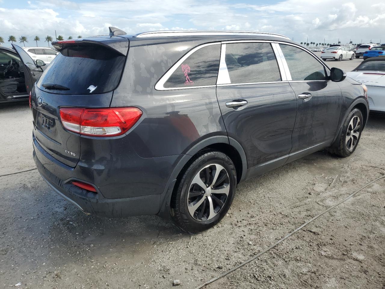 2016 Kia Sorento - Image 3