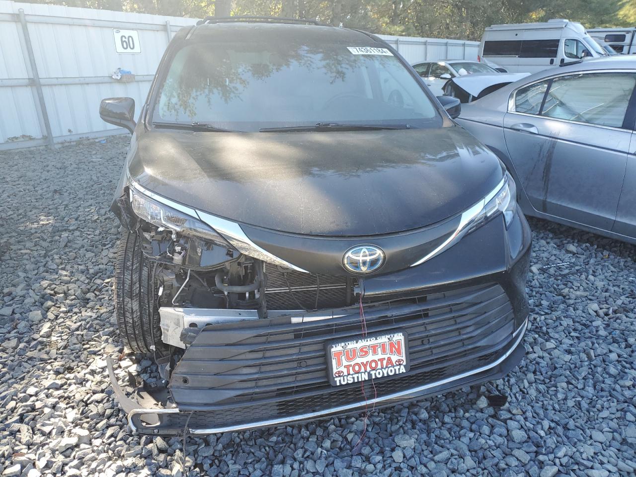 2021 Toyota Sienna - Image 5