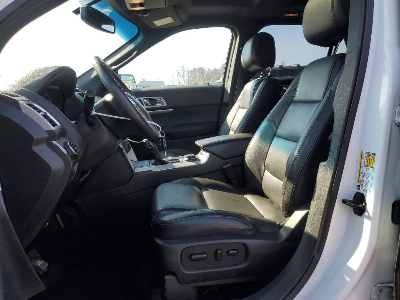 2015 Ford Explorer - Image 7