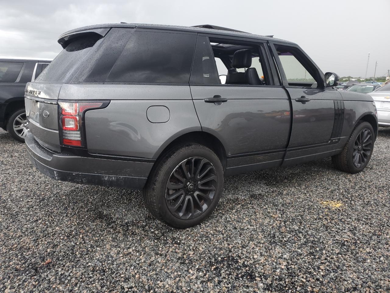 2017 Land Rover Range Rover - Image 3