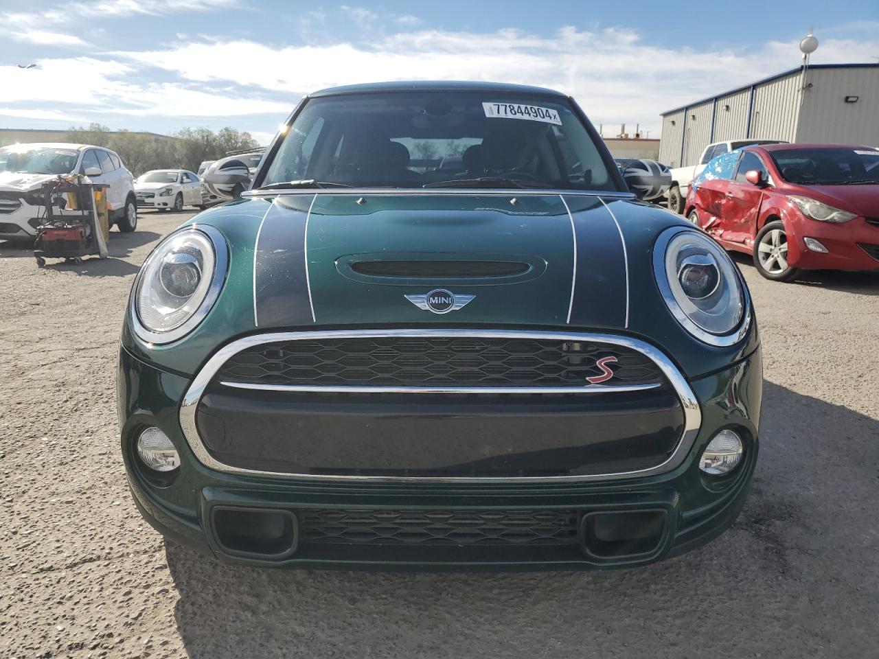 VIN WMWXP7C57G3B49024 2016 MINI COOPER no.5