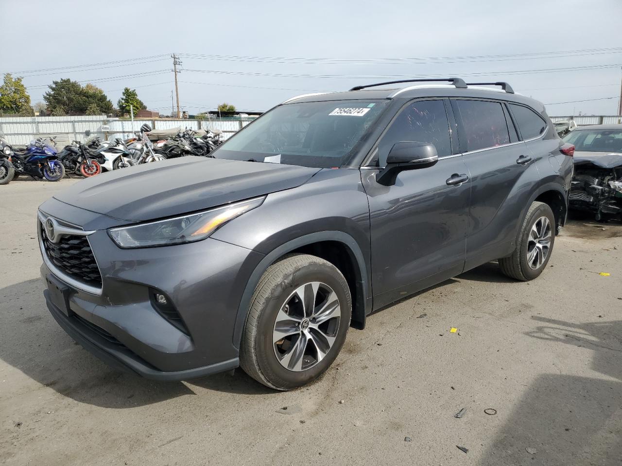 2022 Toyota Highlander - Image 1