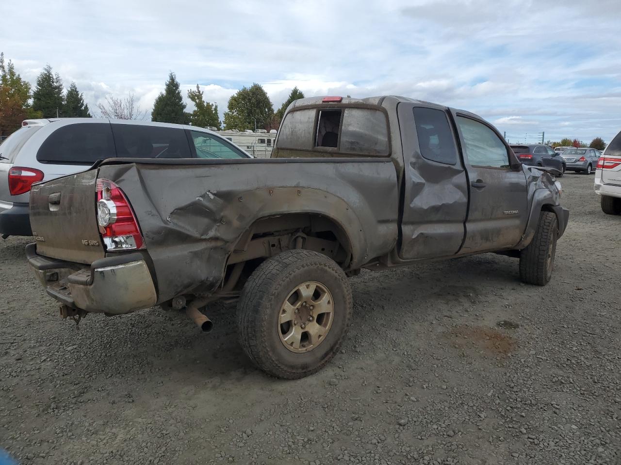 2010 Toyota Tacoma - Image 3