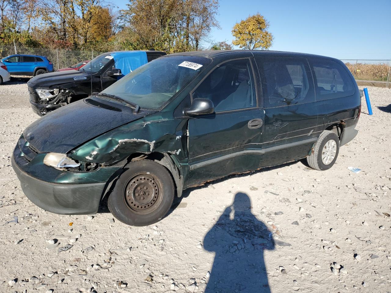 1996 Dodge Caravan - Image 1