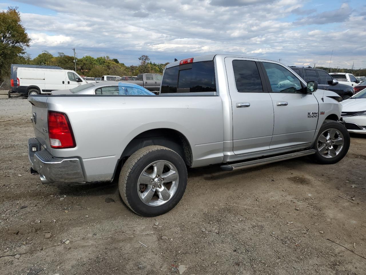 2017 RAM 1500 - Image 3