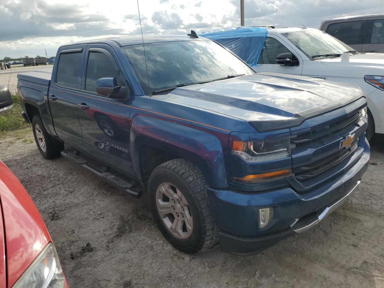 2017 Chevrolet Silverado - Image 4