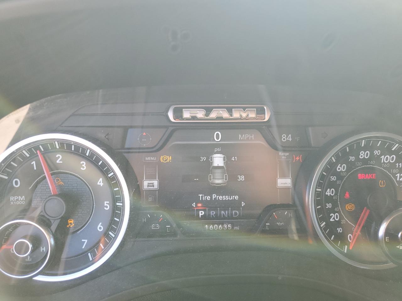 1C6SRFJT3KN505909 2019 Ram 1500 Laramie