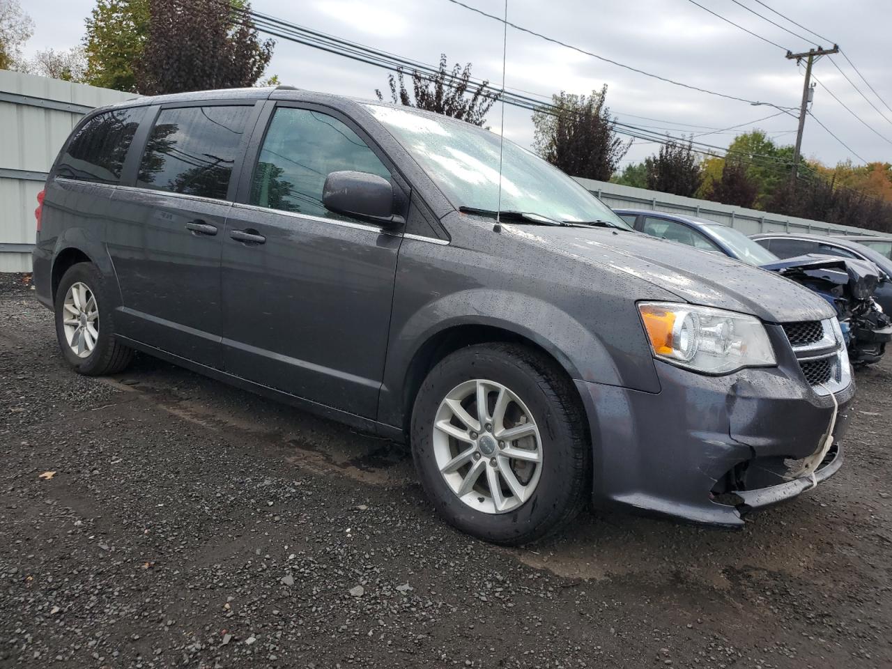 2018 Dodge Caravan - Image 4