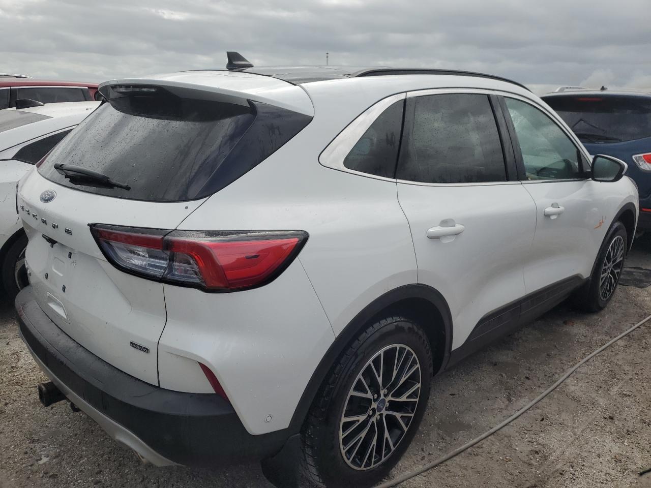 2021 Ford Escape - Image 3