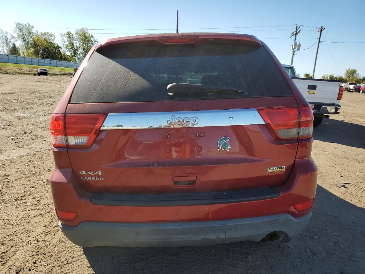 1J4RR4GG0BC566484 2011 Jeep Grand Cherokee Laredo