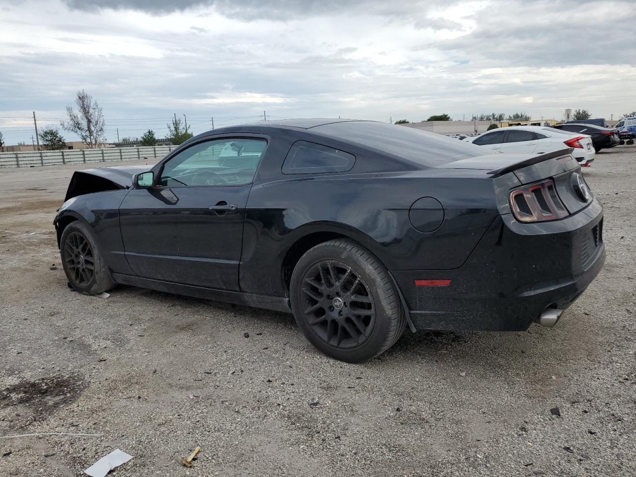 2014 Ford Mustang - Image 2