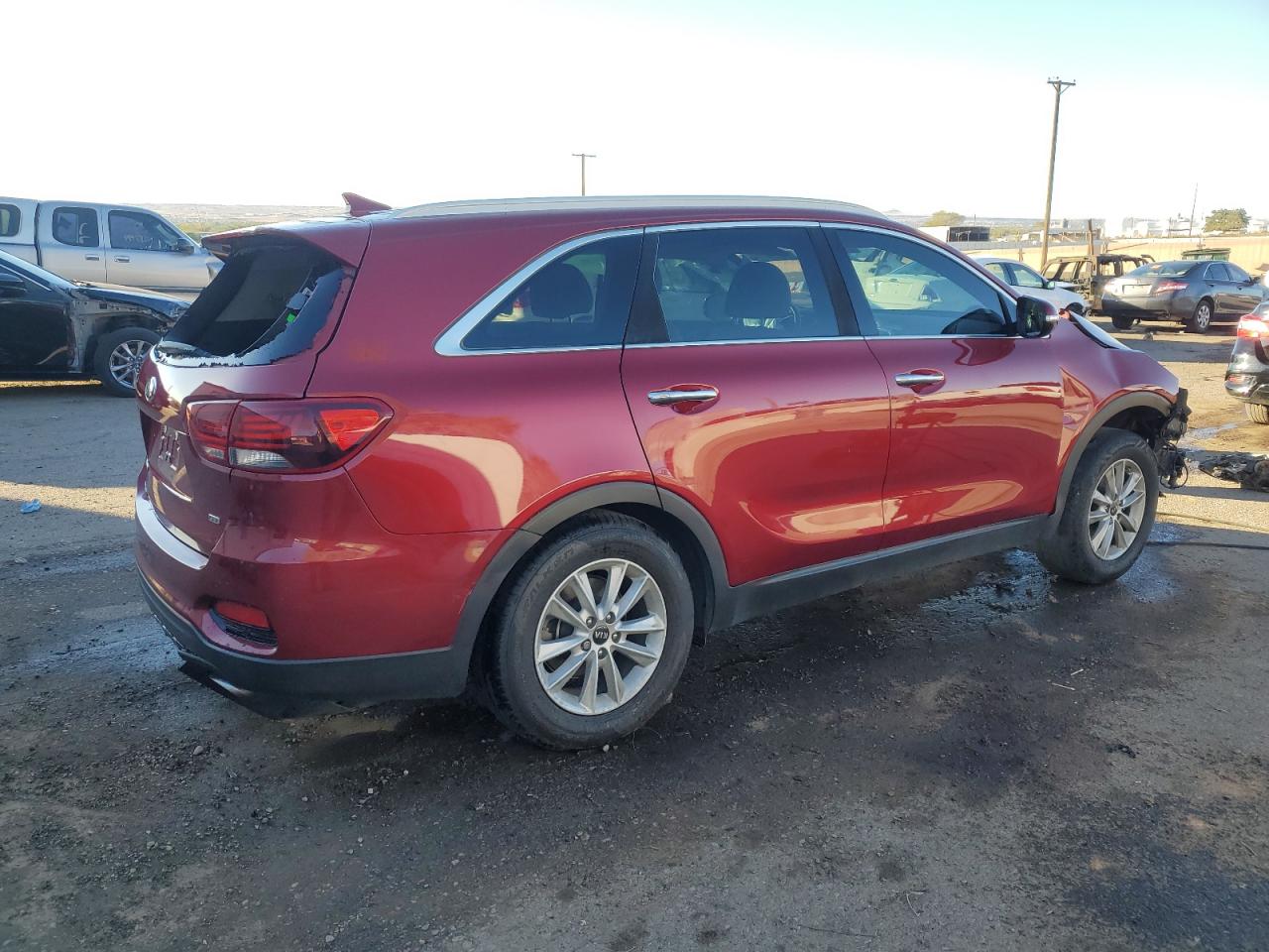 VIN 5XYPG4A37KG460683 2019 KIA SORENTO no.3