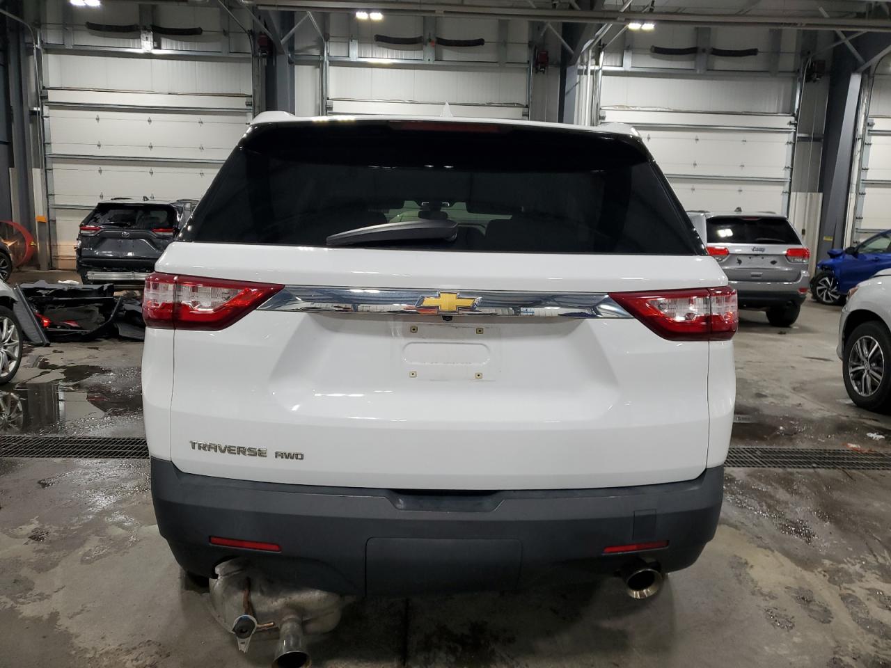 2018 Chevrolet Traverse Ls VIN: 1GNEVFKW1JJ195525 Lot: 76687874