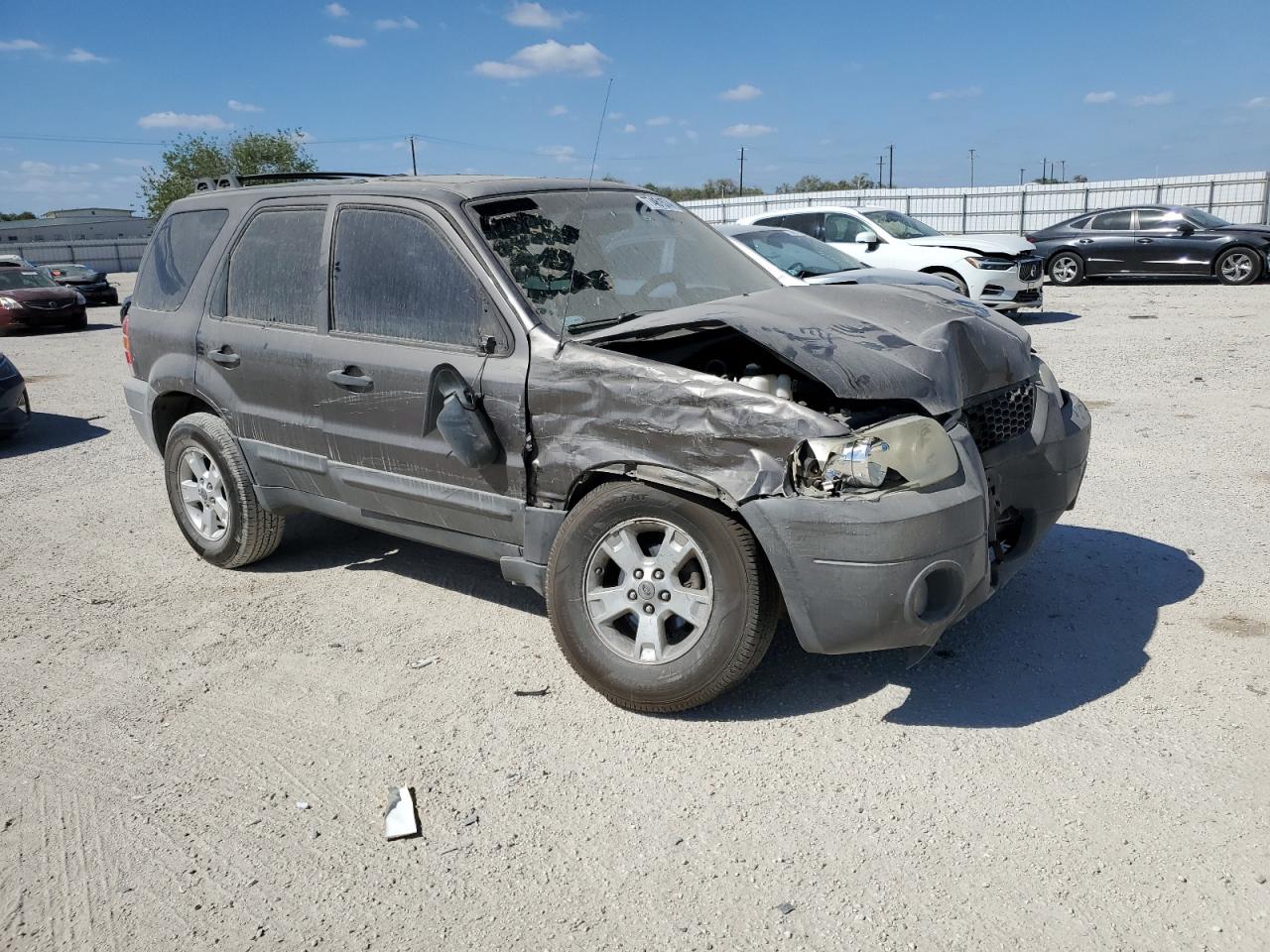 2006 Ford Escape - Image 4