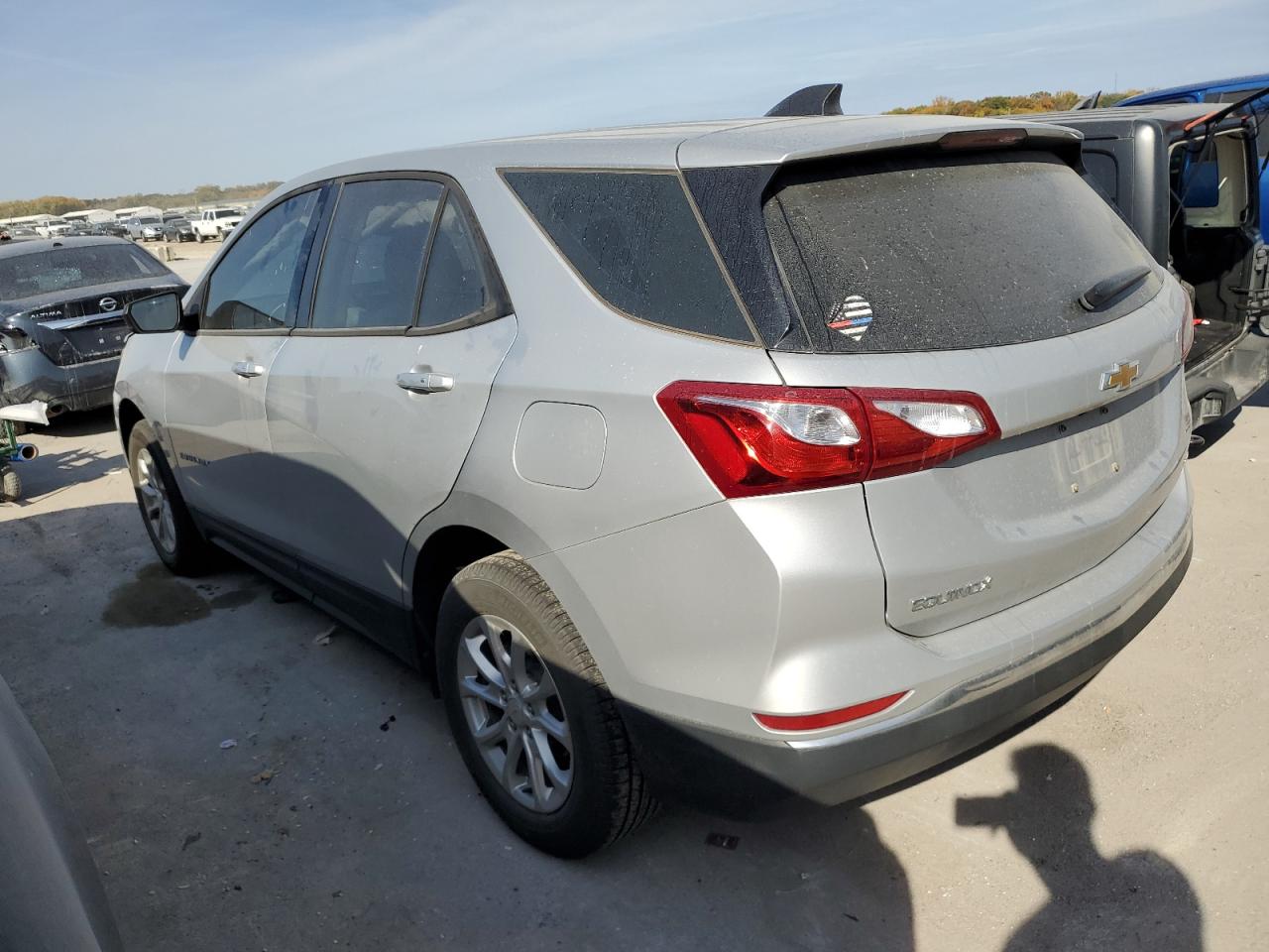 2018 Chevrolet Equinox - Image 2