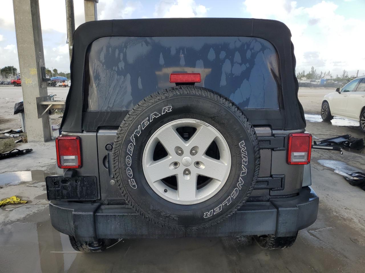 2018 Jeep Wrangler Unlimited Sport VIN: 1C4HJWDG4JL929375 Lot: 78865084