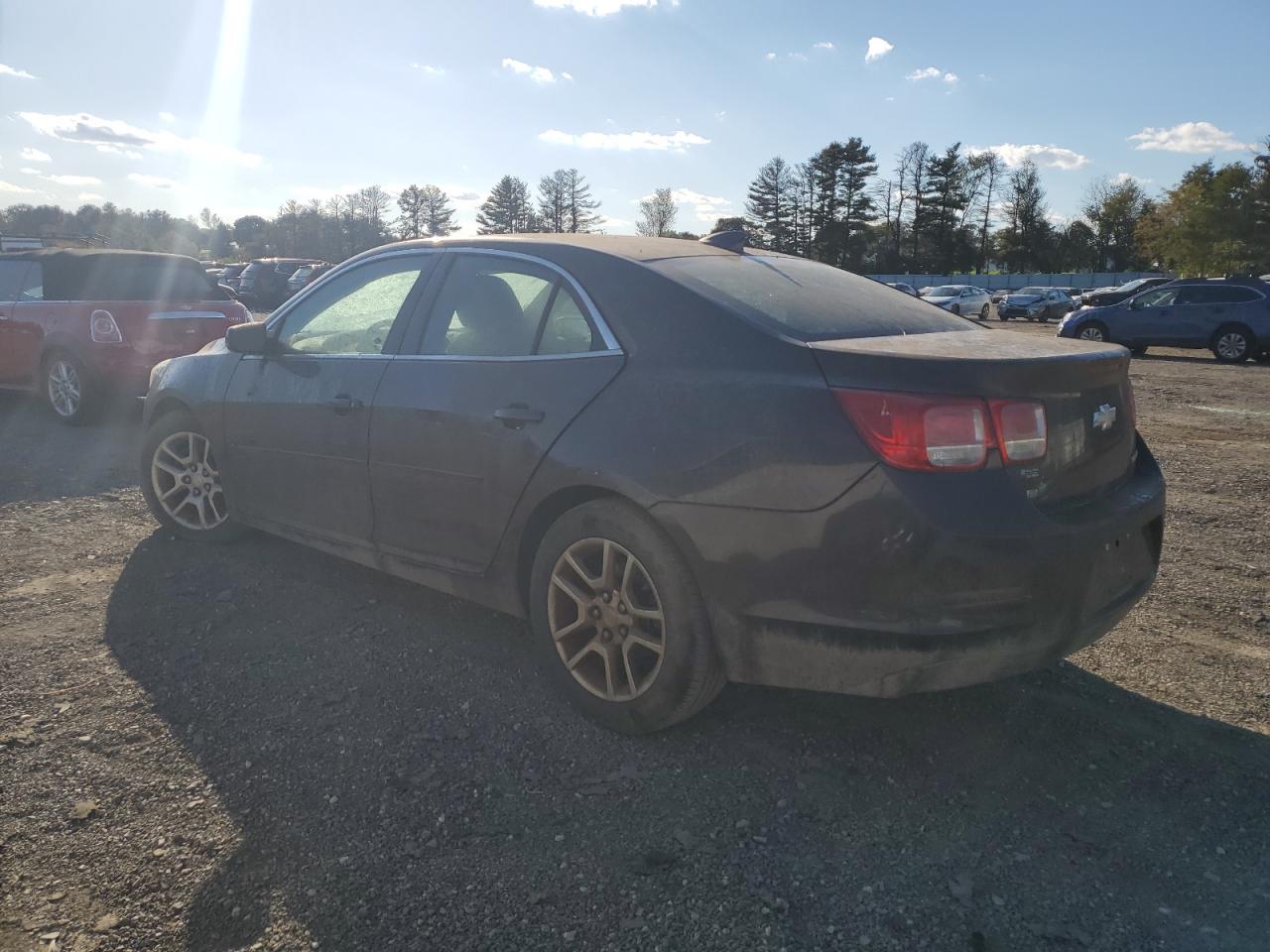 1G11C5SL2FF168379 2015 CHEVROLET MALIBU - Image 2