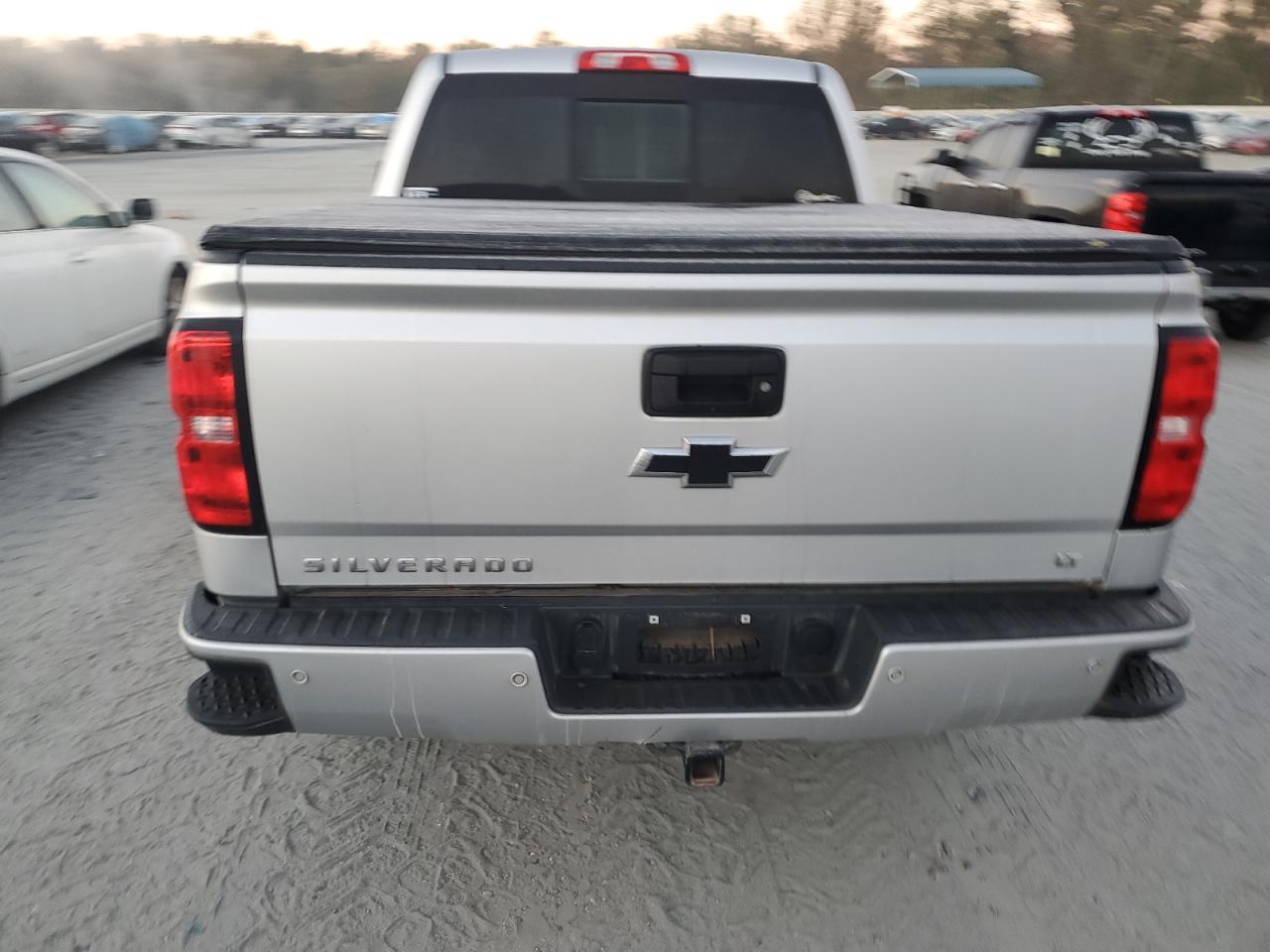 2018 Chevrolet Silverado K1500 Lt VIN: 3GCUKREC1JG421502 Lot: 76546864